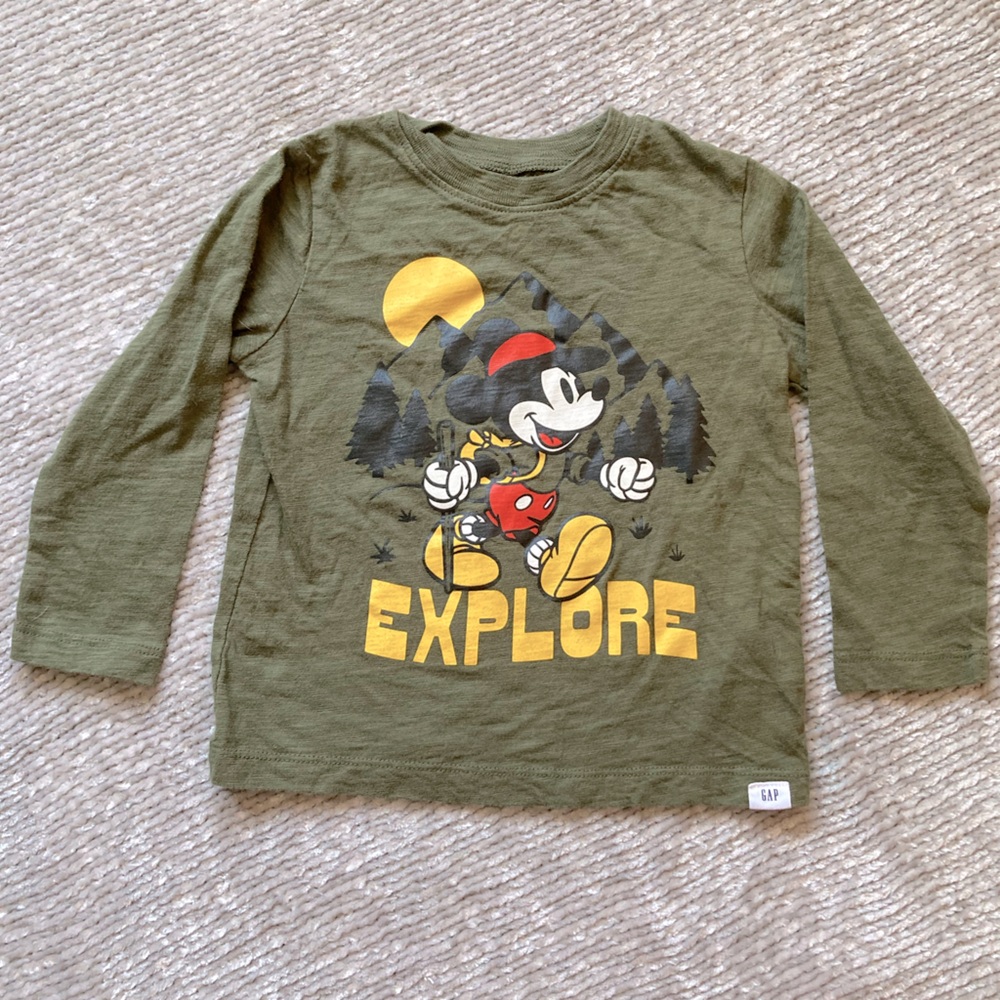 Gap Disney Mickey Mouse Explore Hiking Graphic Long Sleeve Shirt 2T Outdoor